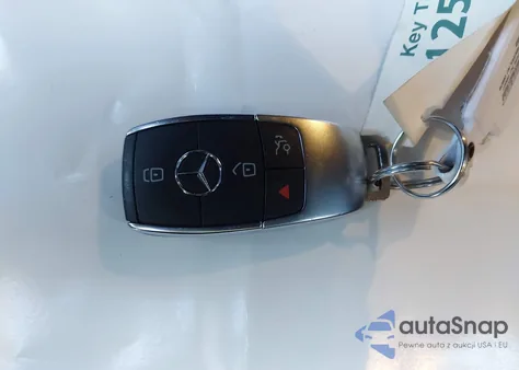 2021 Mercedes-Benz Cla 250 4Matic z USA, uszkodzony, nr VIN W1K5J4HB9MN193585